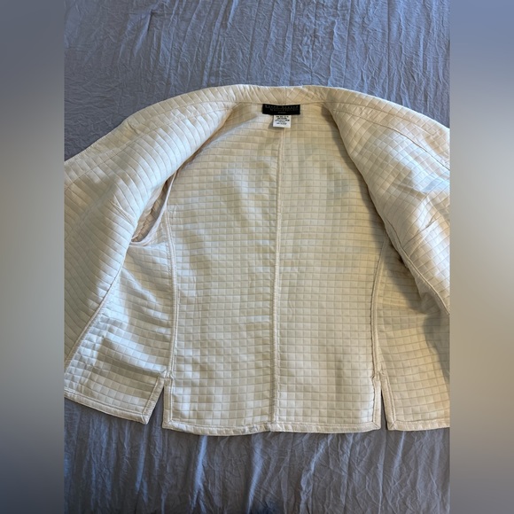 Quilted White Blazer Lined Harve Benard, women’s size 16W Long Sleeve Fold Cuff - Picture 9 of 13